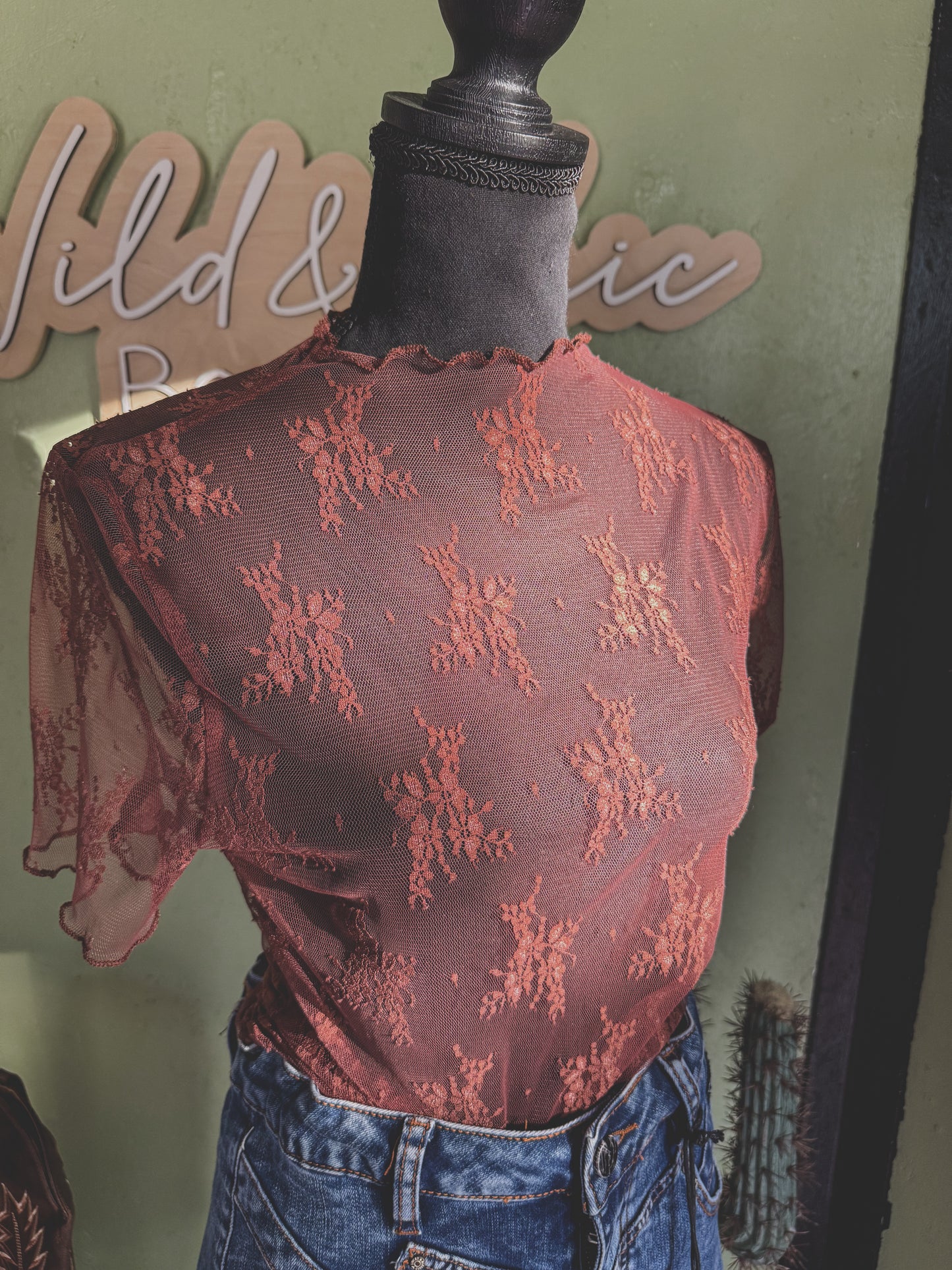 Floral Mesh Top Short Sleeve