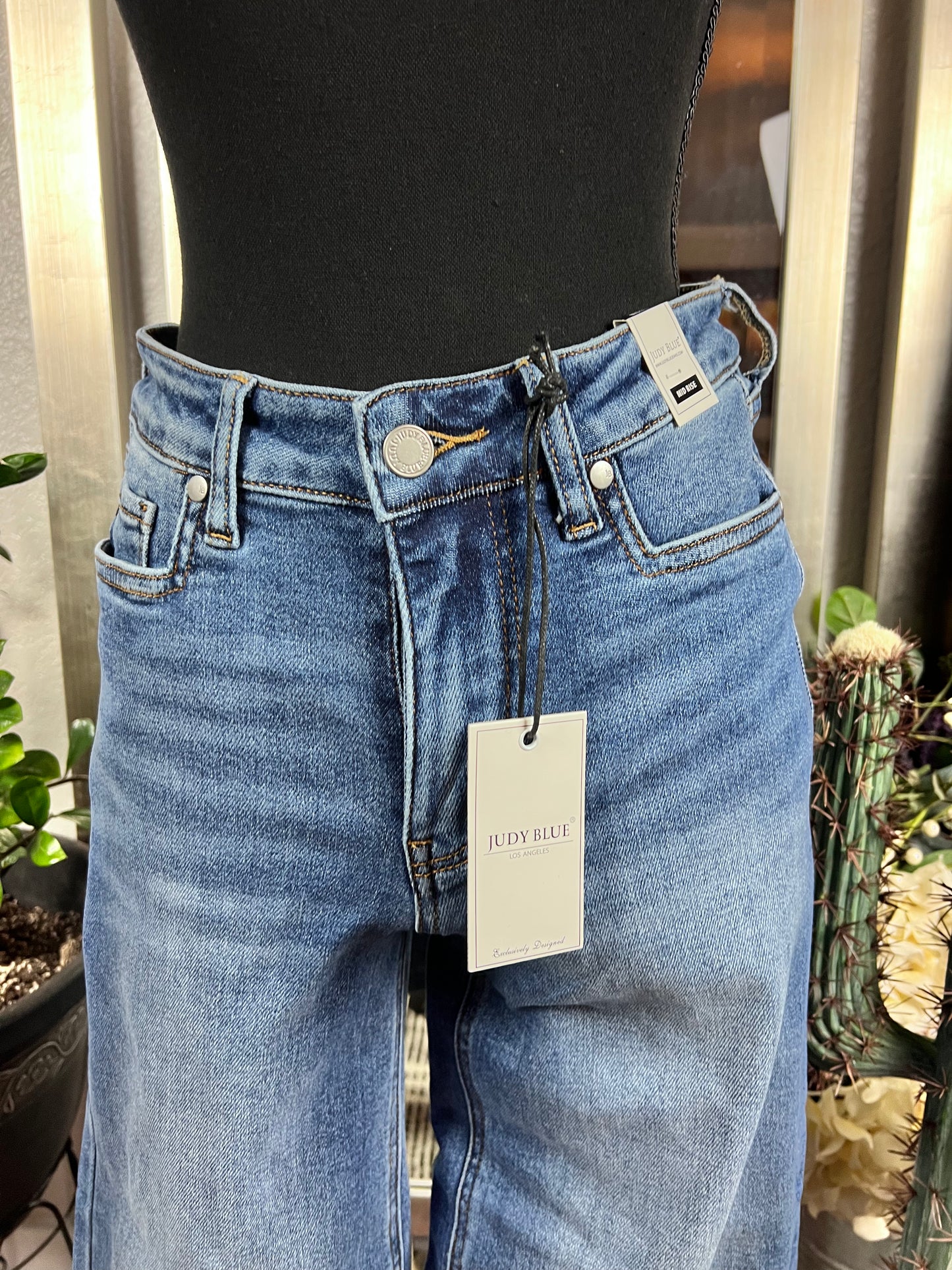 Judy Blue Wide Leg Cropped Jean