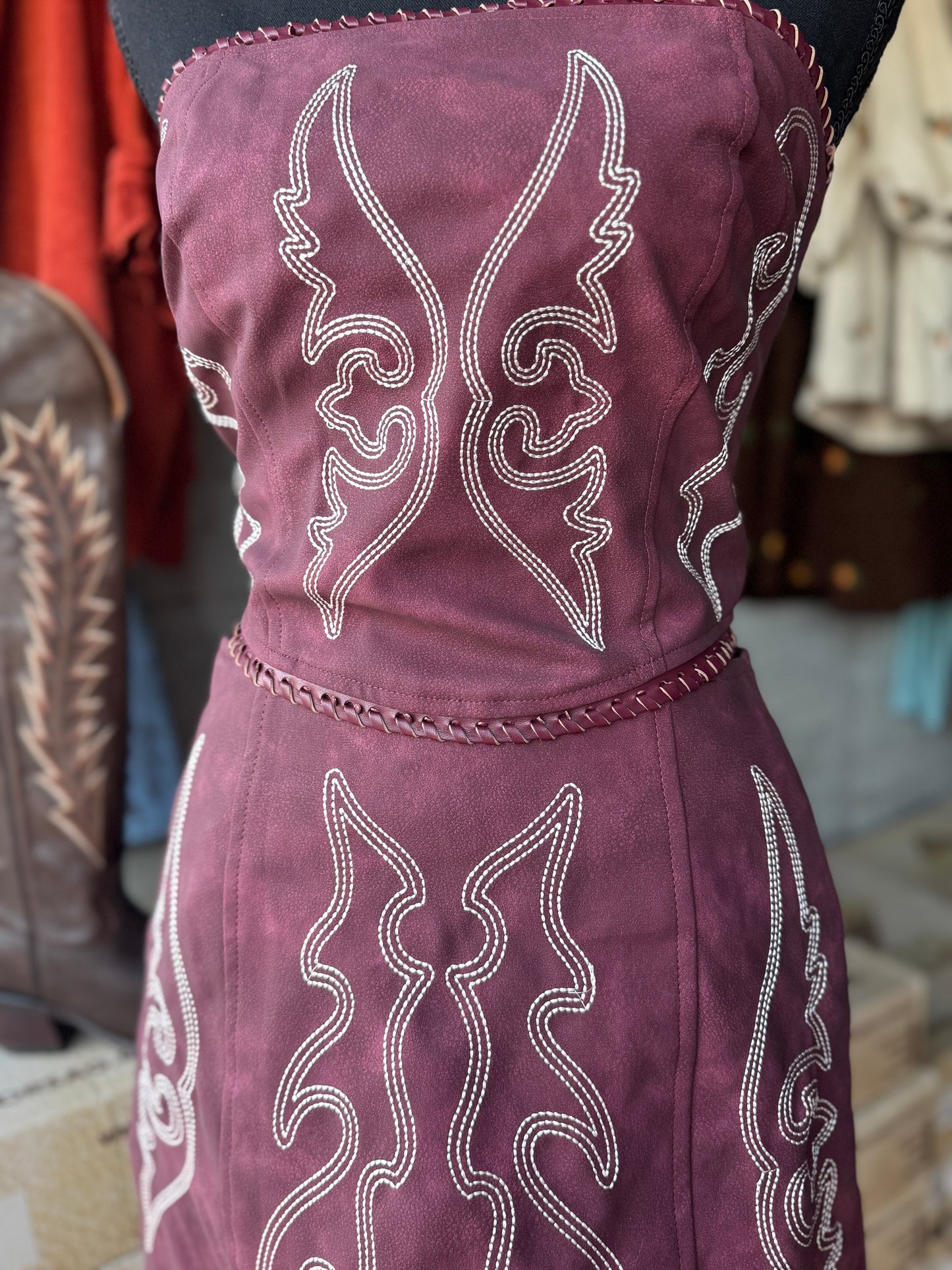 Burgundy Bronc Set